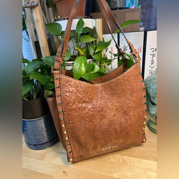 Michael Kors Handbags - Michael Kors Tote